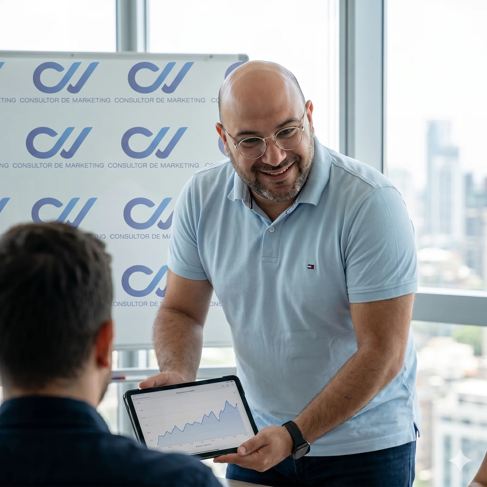 Claudio Cavezzali trabajando con cliente